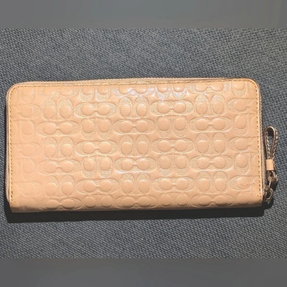 Tan Embossed Women's Wallet - Picture 2 of 10